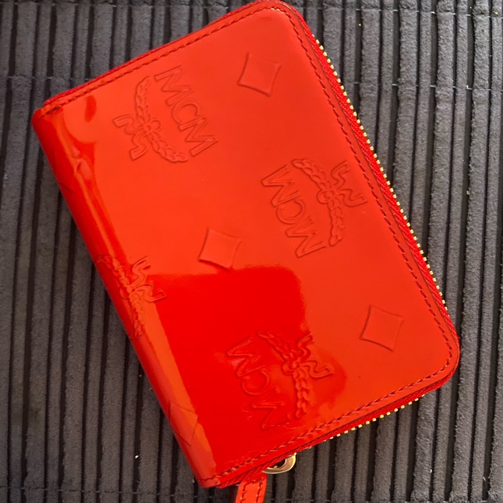 MCM Wallet